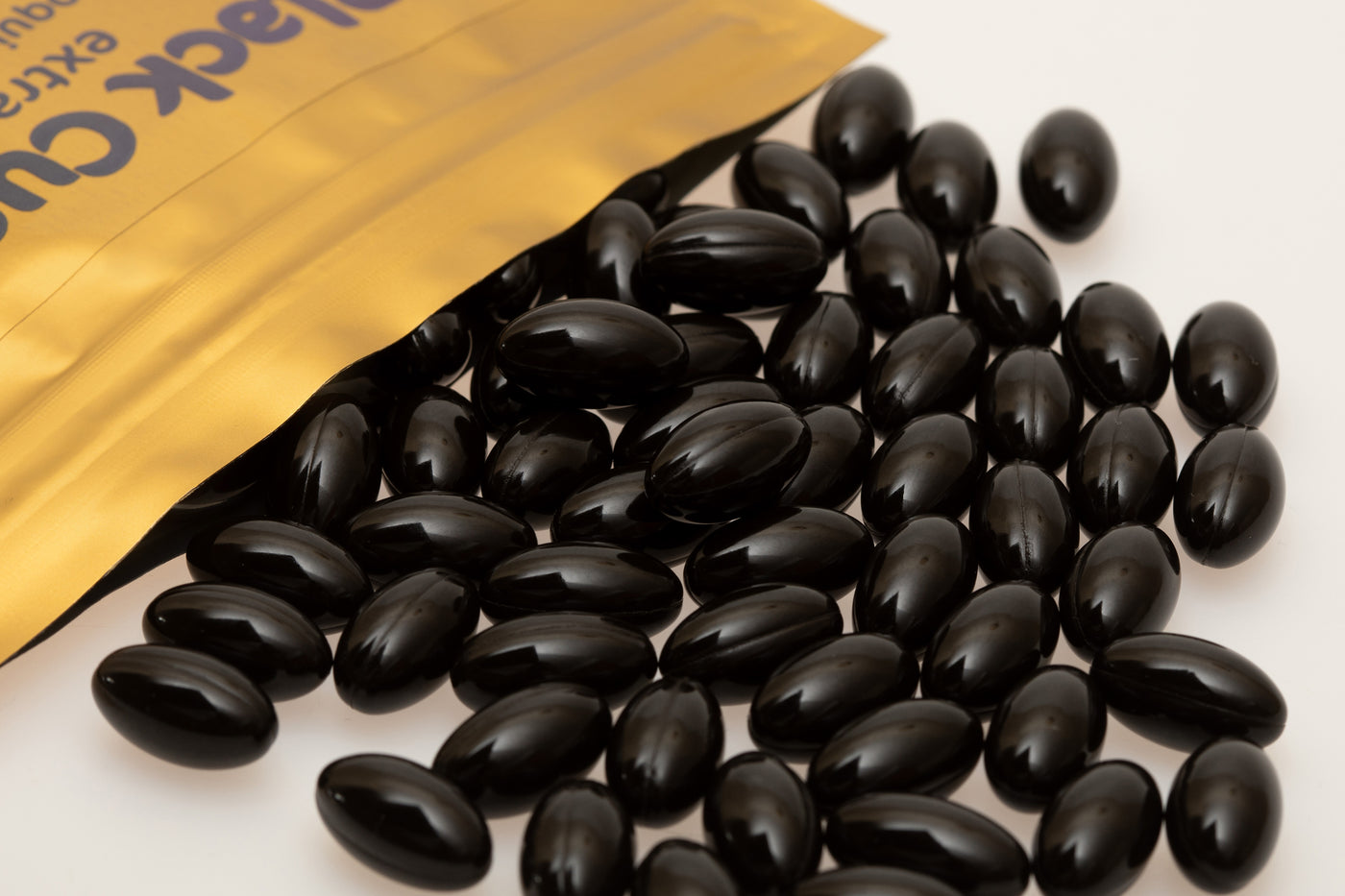 Sėjamosios juodgrūdės aliejaus ekstraktas su Thymoquinone 4.66%